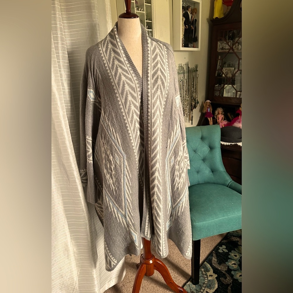 Sweater cape
